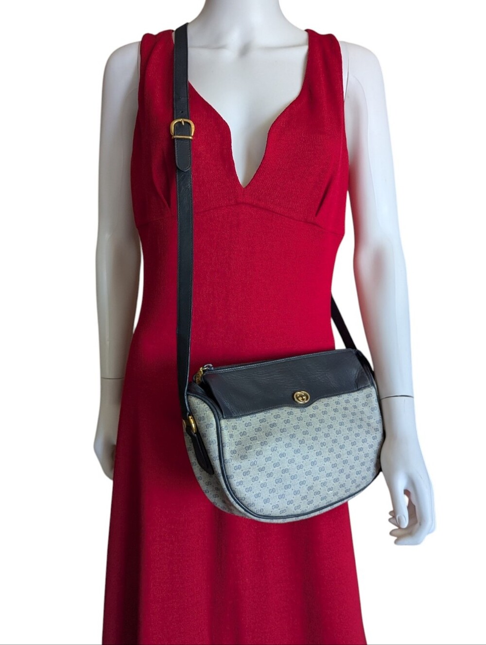 vintage 1980s Gucci Micro GG Supreme Crossbody Shoulder Bag